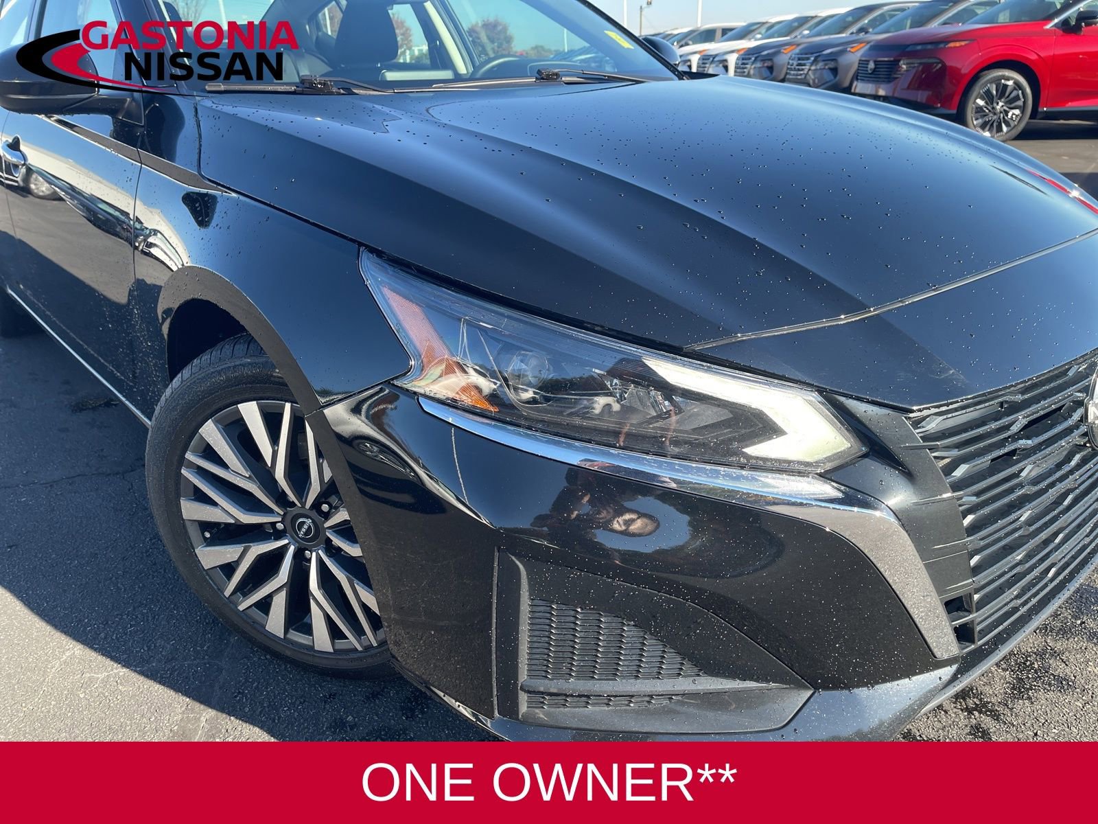 Used 2023 Nissan Altima 2.5 SV image 3