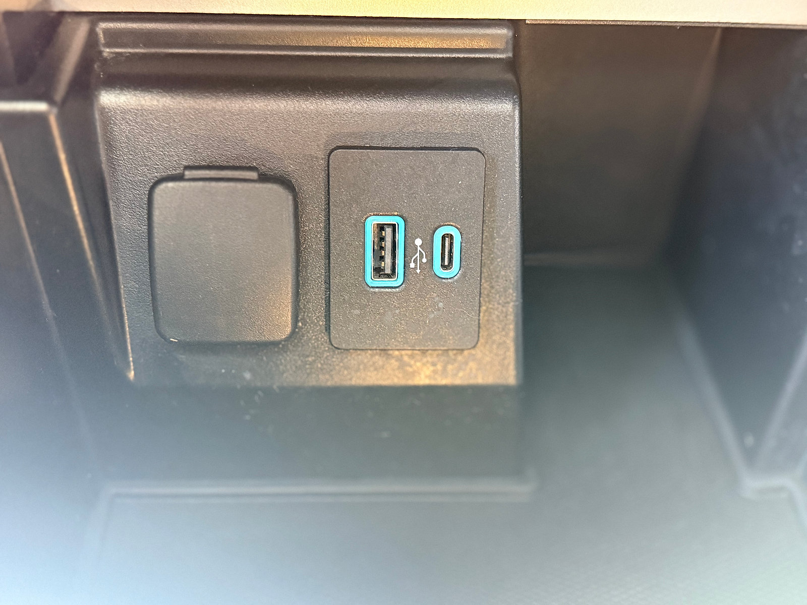 Used 2020 Ford Explorer ST w/ ST Street Pack AWD/4WD image 34