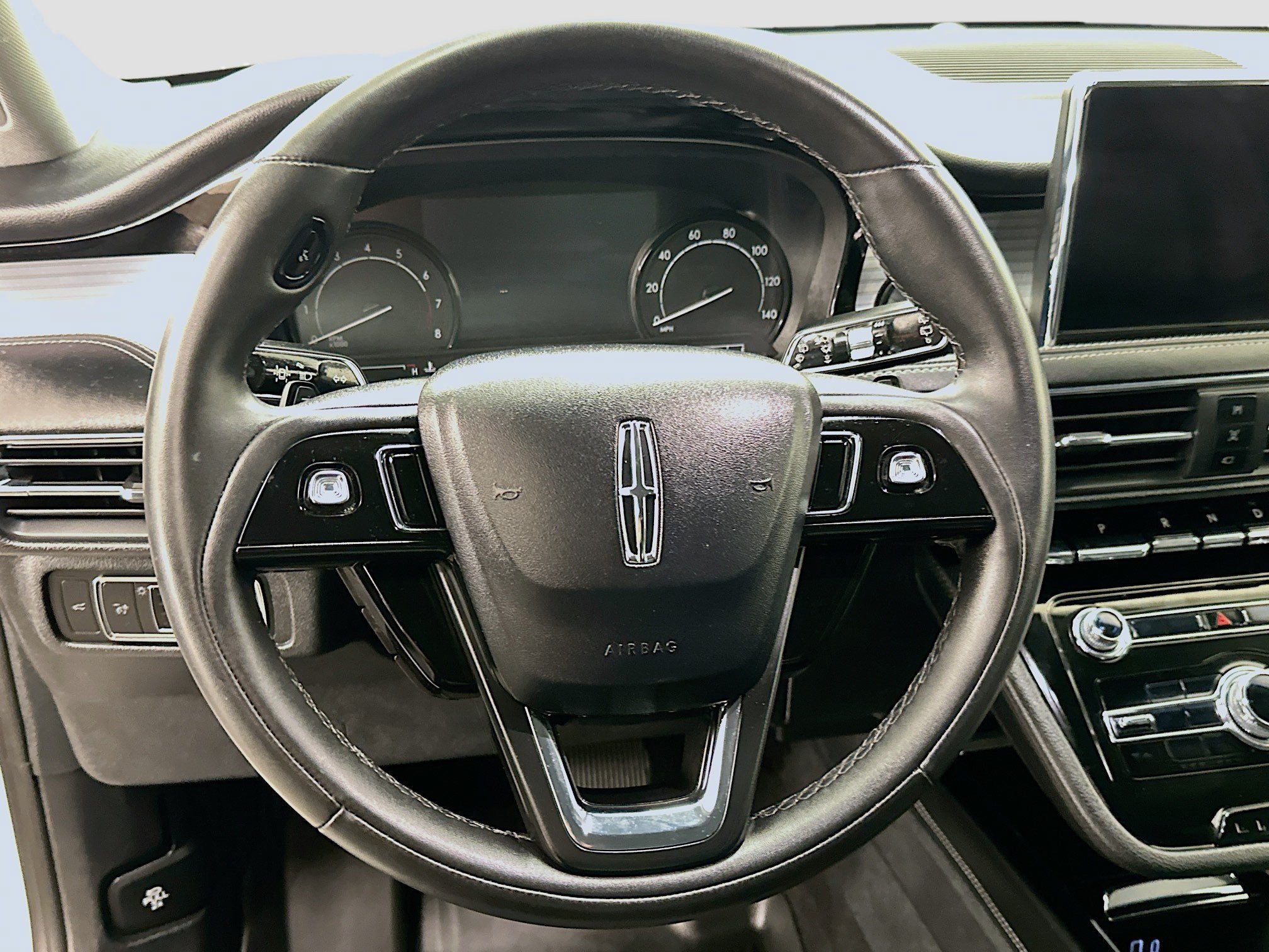 Used 2022 Lincoln Corsair AWD w/ Equipment Group 101A image 18