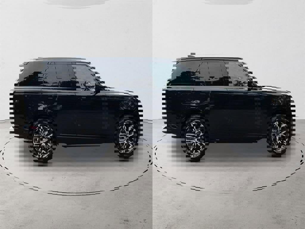 New 2025 Land Rover Range Rover SE image 6