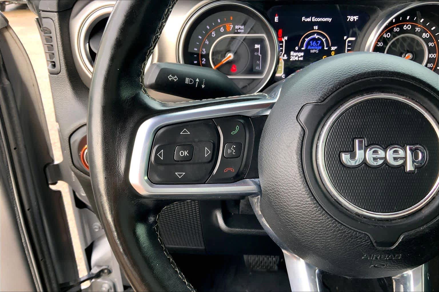 Used 2020 Jeep Gladiator Overland AWD/4WD image 24
