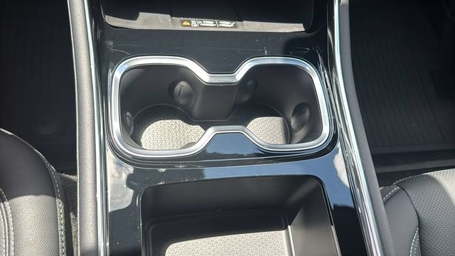 New 2027 Chevrolet Traverse LT w/ Driver Confidence Package FWD image 22
