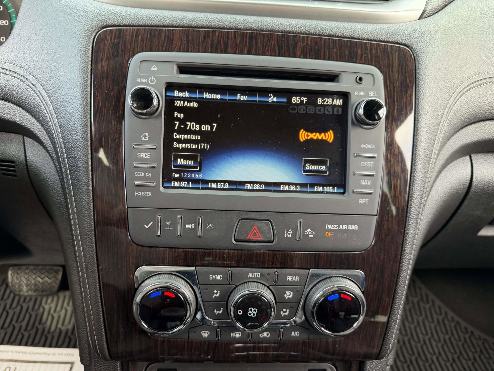 Used 2017 Chevrolet Traverse Premier AWD/4WD image 24