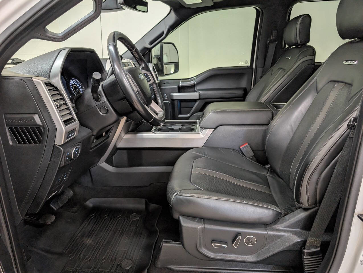 Used 2019 Ford F250 Platinum w/ Platinum Ultimate Package image 8