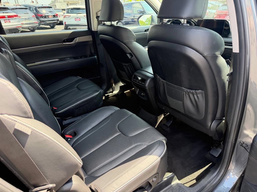 Used 2024 Hyundai Palisade SEL FWD image 29