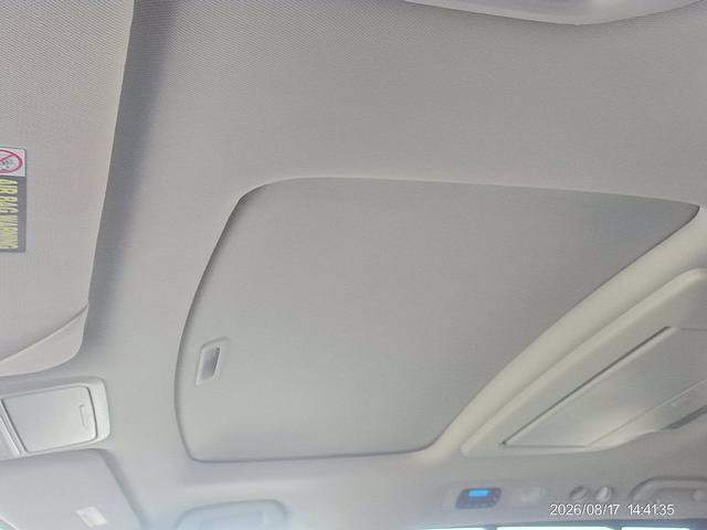 Used 2012 Honda Odyssey Touring image 11