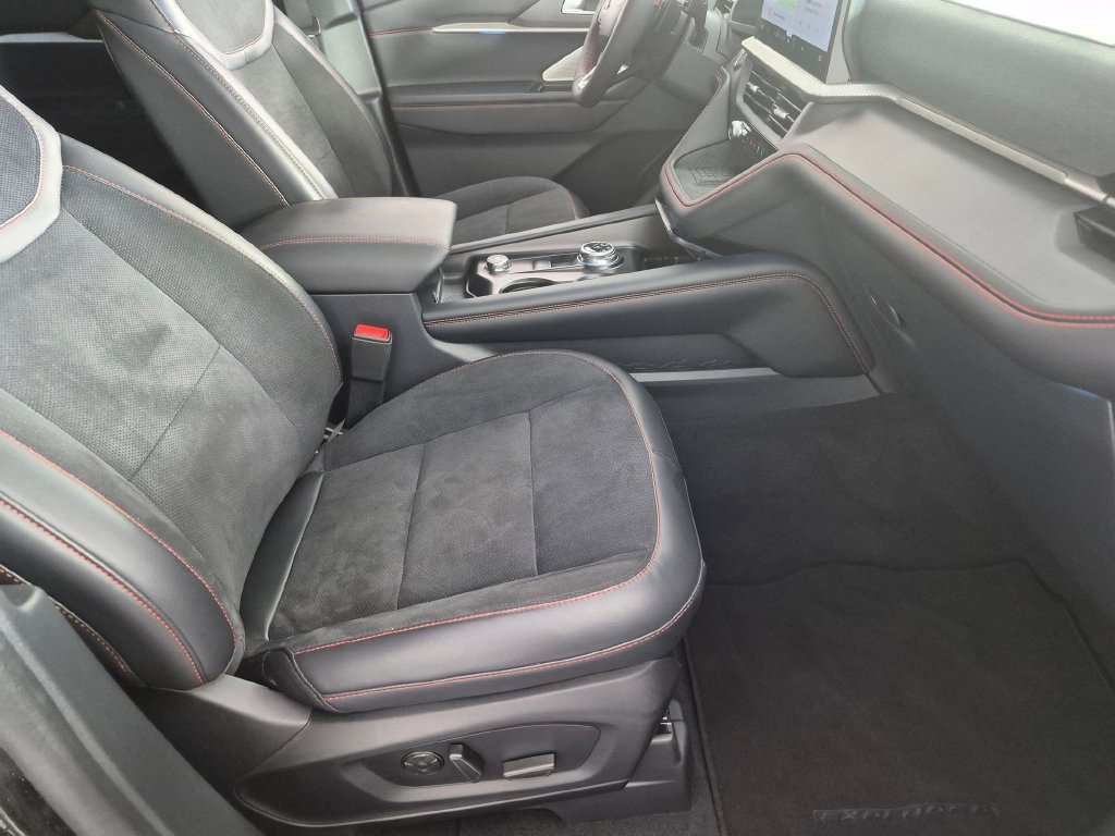 Used 2025 Ford Explorer ST w/ Sun And Sound Package AWD/4WD image 36