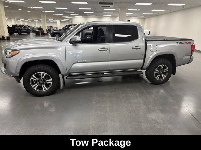 Certified 2017 Toyota Tacoma TRD Sport w/ Tow Package AWD/4WD image 4
