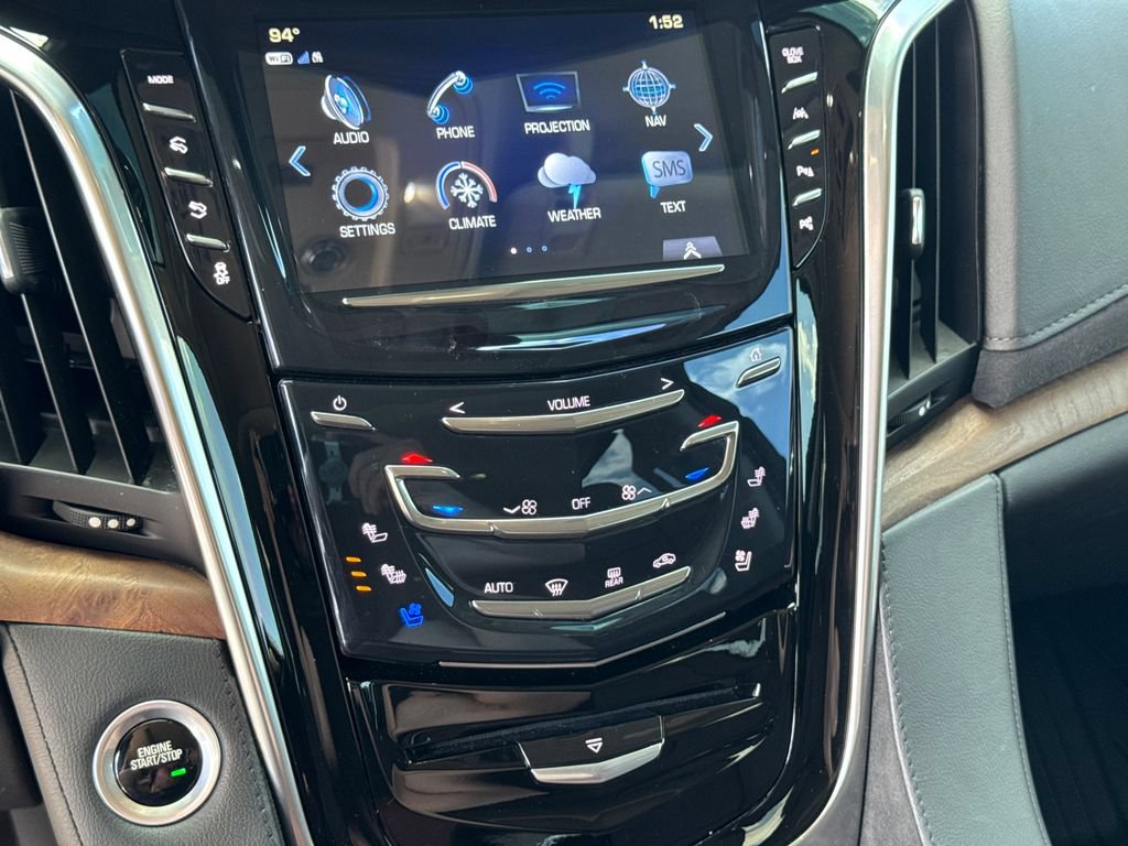 Used 2020 Cadillac Escalade ESV Luxury AWD/4WD image 30