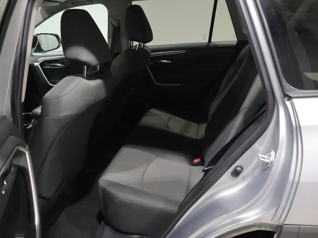 Used 2021 Toyota RAV4 XLE w/ Convenience Package AWD/4WD image 19