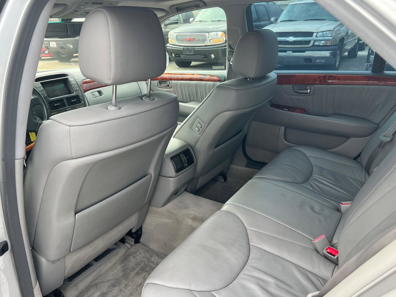 Used 2005 Lexus LS 430 image 48