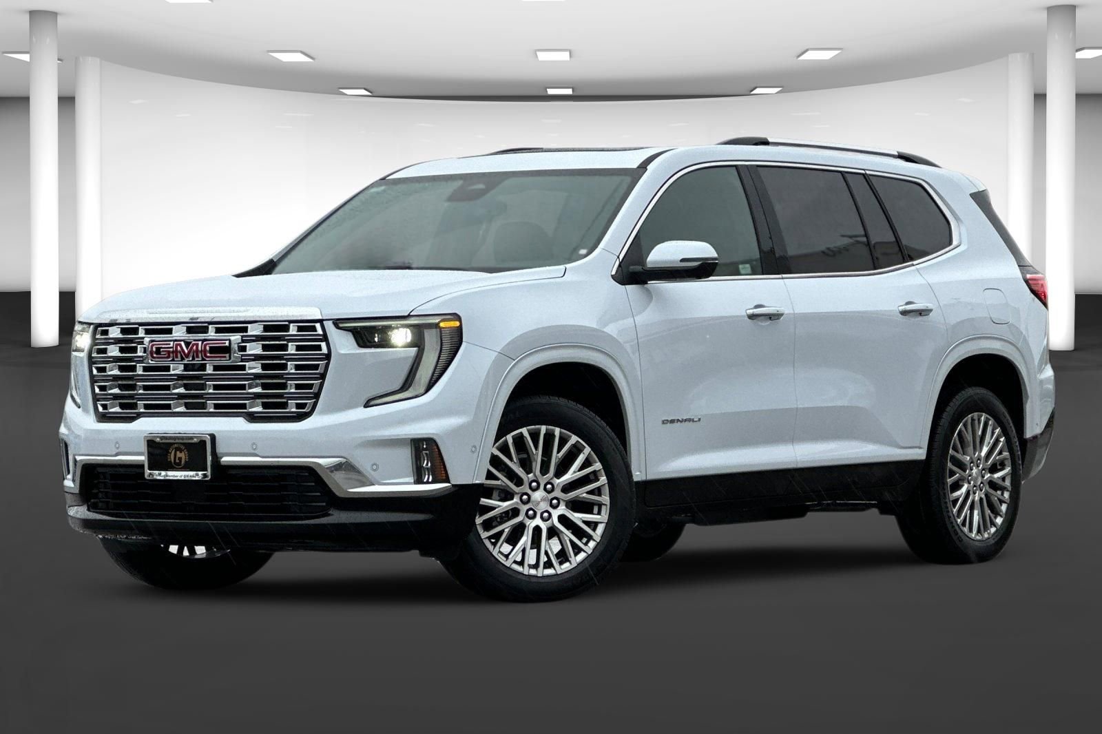 New 2026 GMC Acadia Denali w/ Super Cruise Package image 2