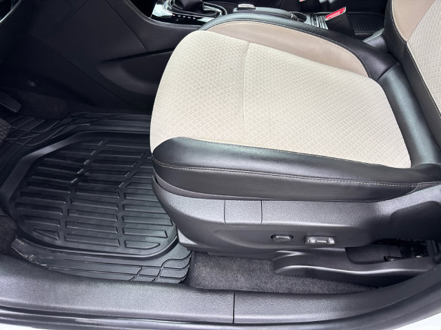 Used 2020 Buick Encore Preferred w/ Safety Package FWD image 9