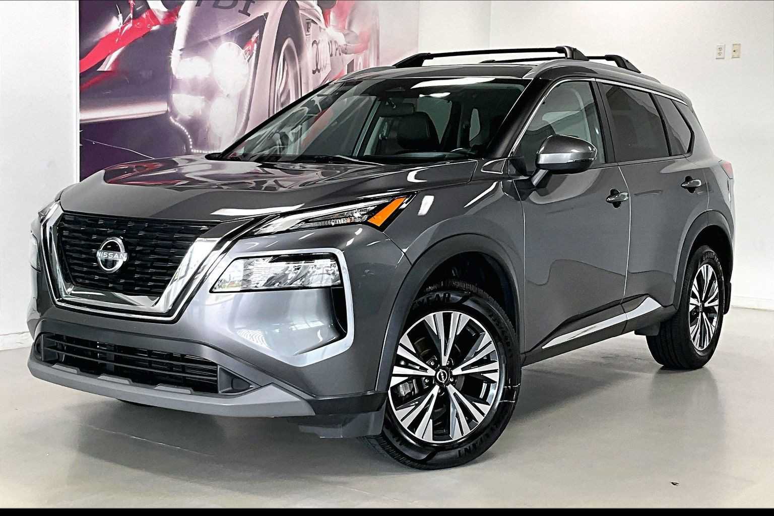 Used 2022 Nissan Rogue SV w/ SV Premium Package AWD/4WD image 1