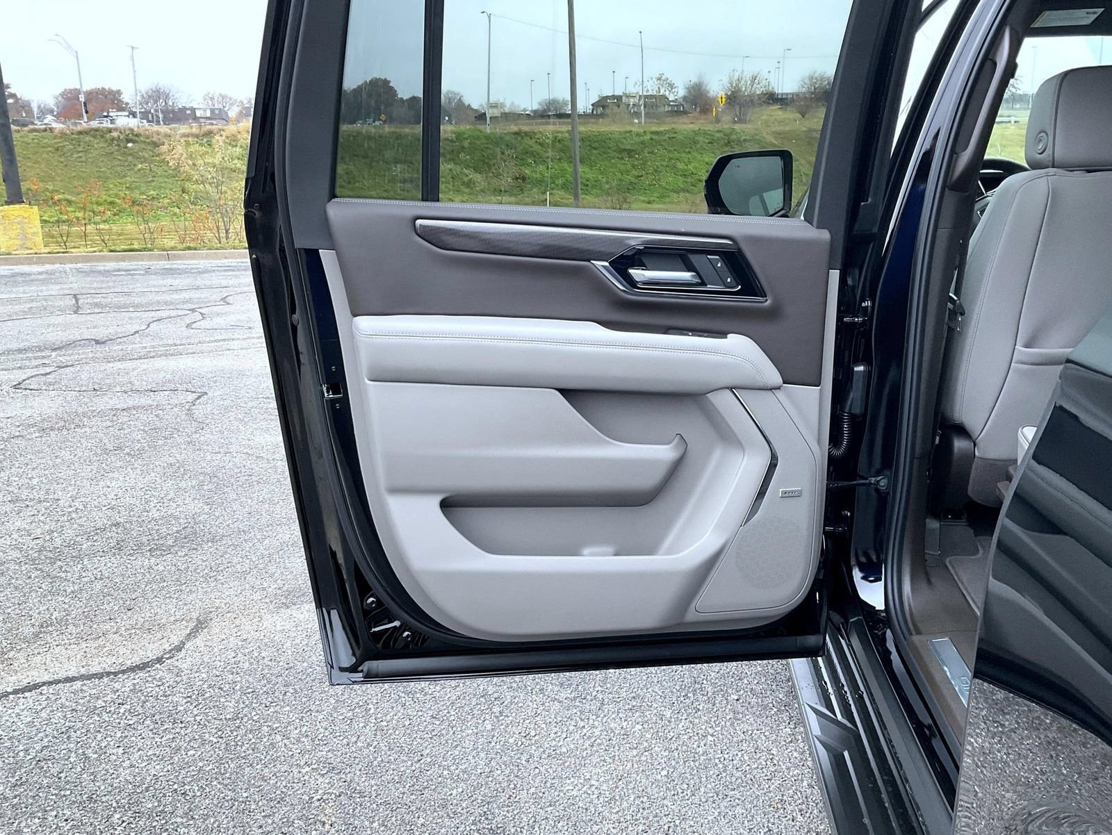 New 2026 GMC Yukon XL Elevation AWD/4WD image 21