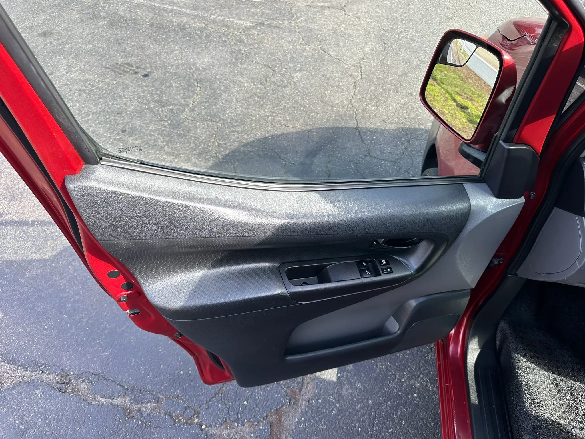 Used 2018 Nissan NV200 SV image 31