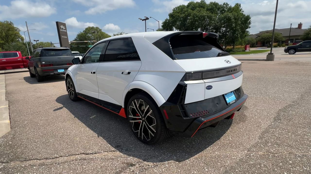 Used 2025 Hyundai Ioniq 5 N AWD/4WD image 6