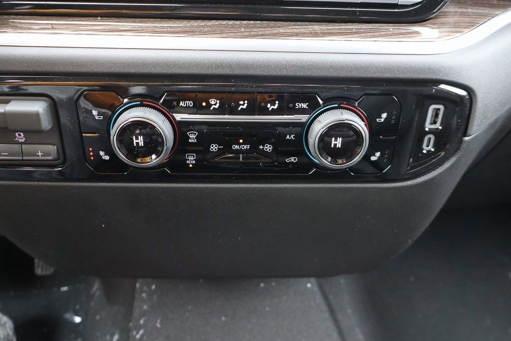 New 2026 Chevrolet Silverado 3500 LT w/ All Star Edition image 12