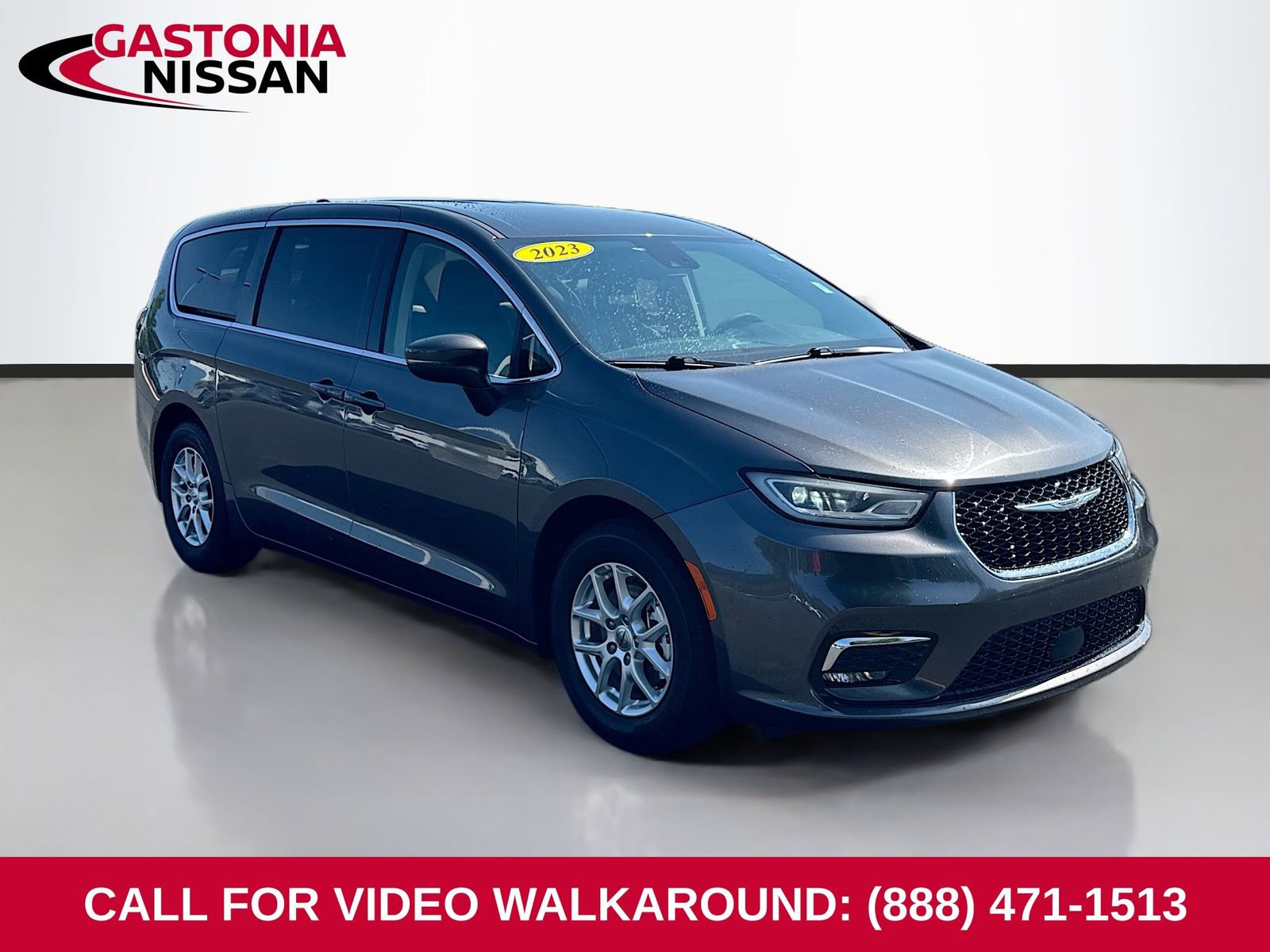 Used 2023 Chrysler Pacifica Touring-L FWD 360° Tour