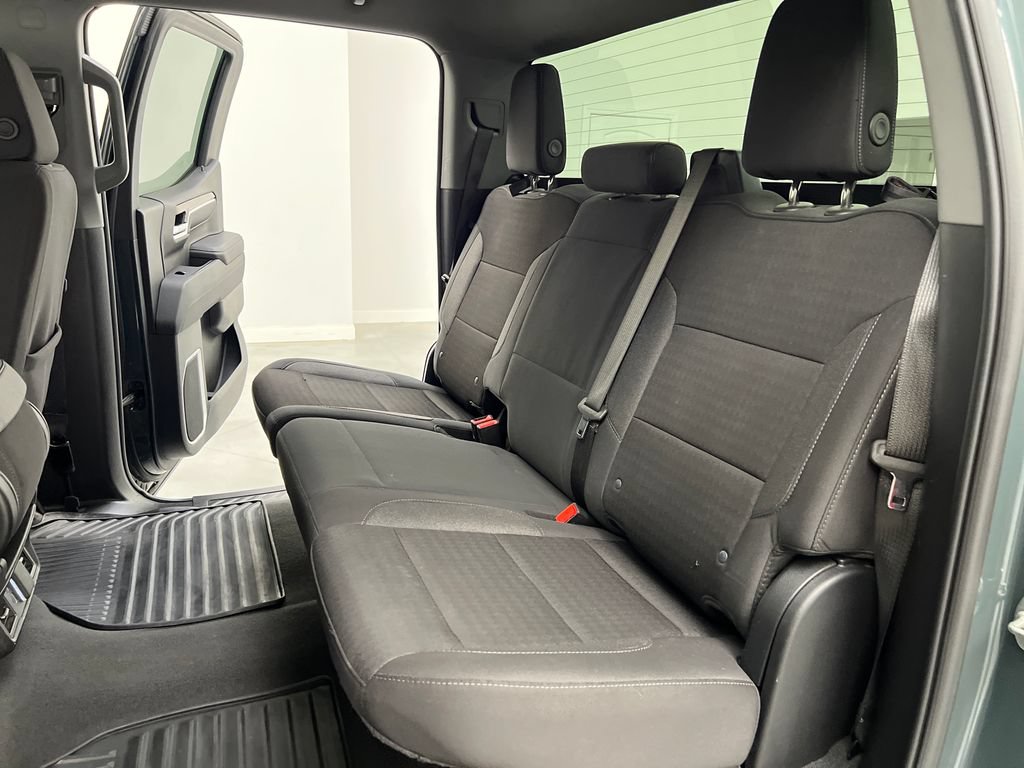 Used 2025 Chevrolet Silverado 1500 LT AWD/4WD image 16