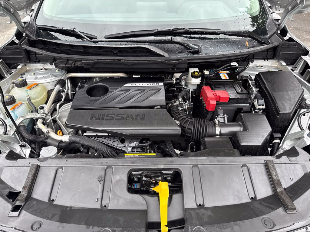 Used 2025 Nissan Rogue SV FWD image 44