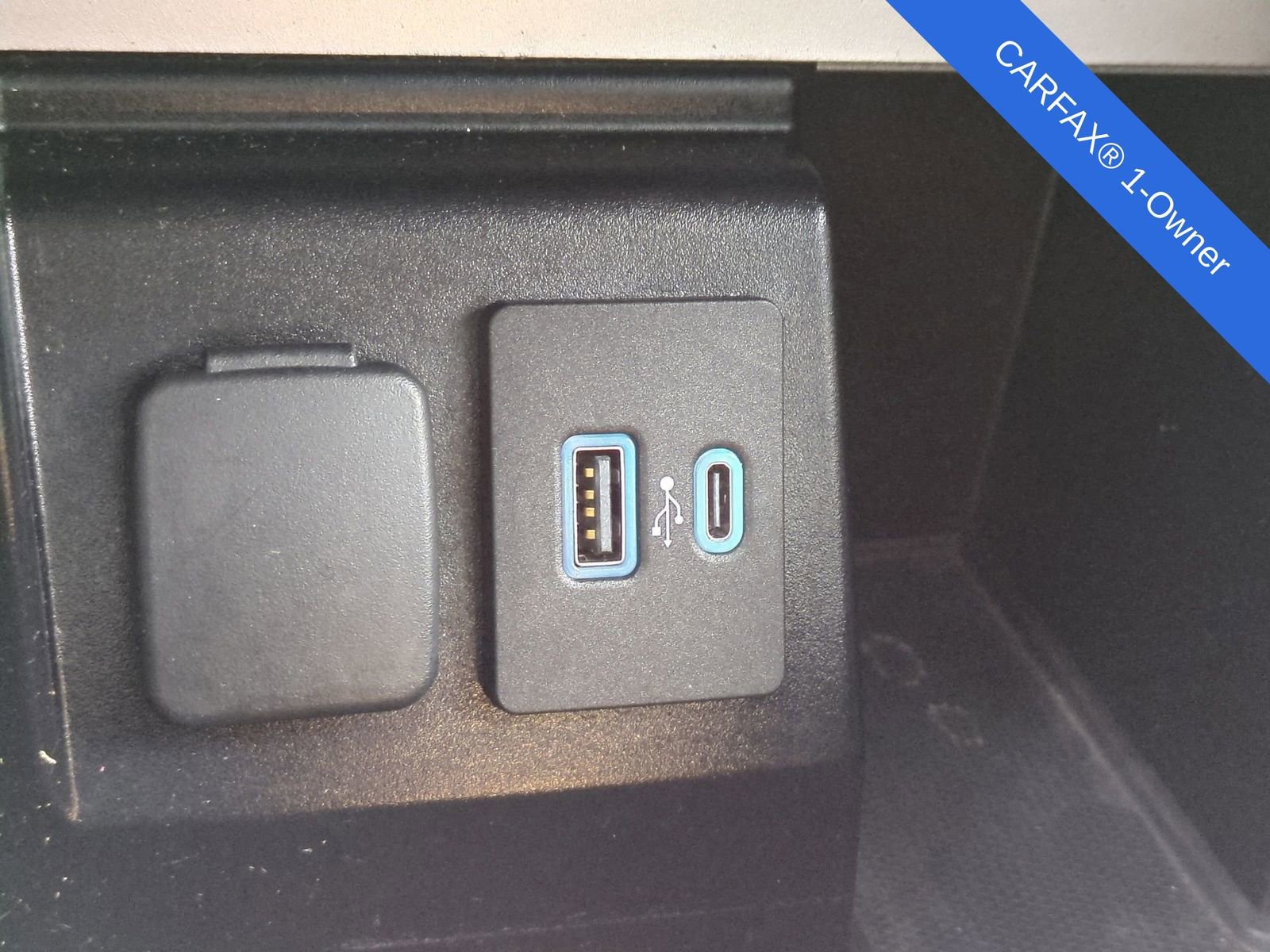 Used 2020 Ford Explorer ST w/ ST Street Pack image 39