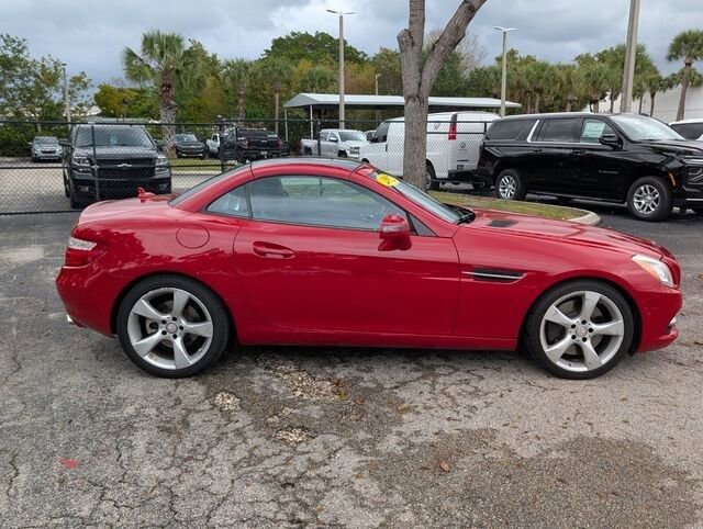 Used 2012 Mercedes-Benz SLK 350 image 8