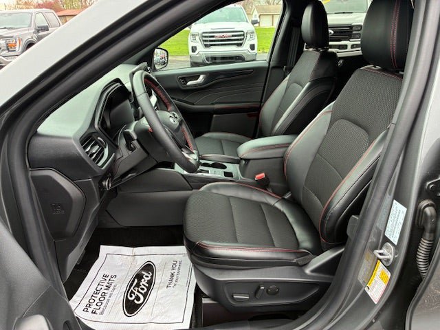Used 2025 Ford Escape ST-Line w/ Tech Pack #1 AWD/4WD image 11