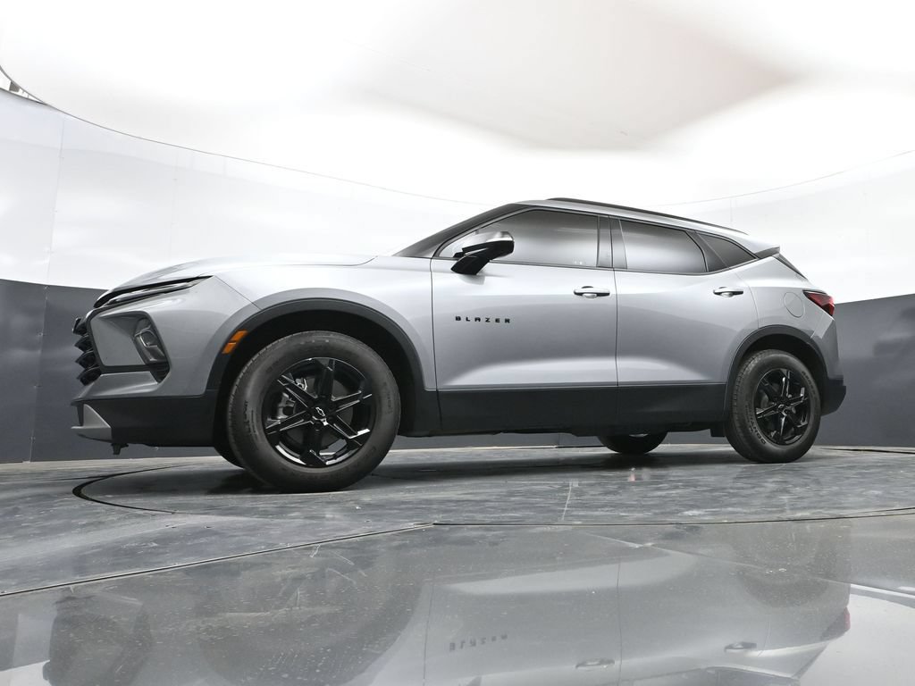 Used 2024 Chevrolet Blazer LT w/ Midnight/Sport Edition FWD image 51