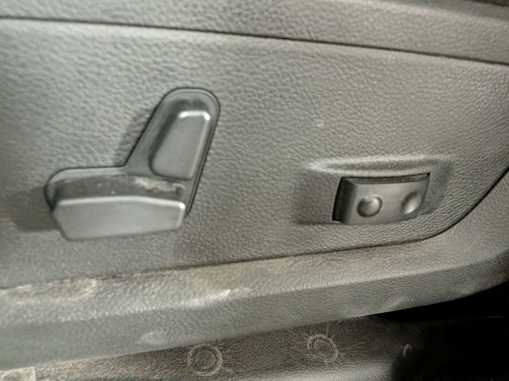 New 2025 RAM 2500 Laramie w/ Night Edition image 15