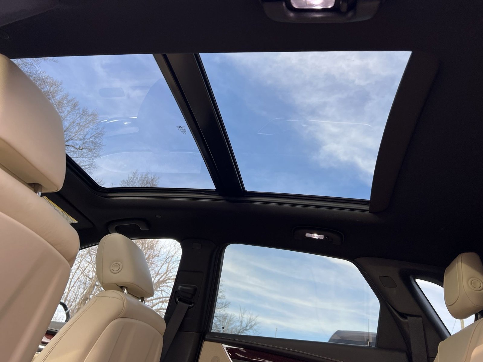 Used 2017 Cadillac XT5 Luxury w/ LPO, Wheel Lock Package image 22