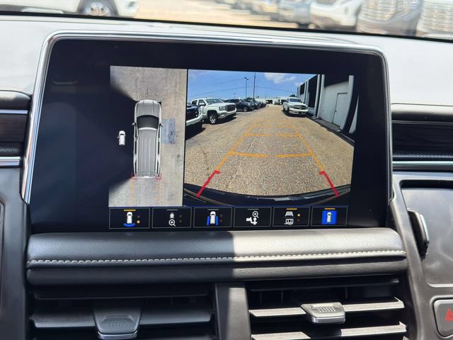 Used 2023 GMC Yukon SLT w/ SLT Premium Package RWD image 32