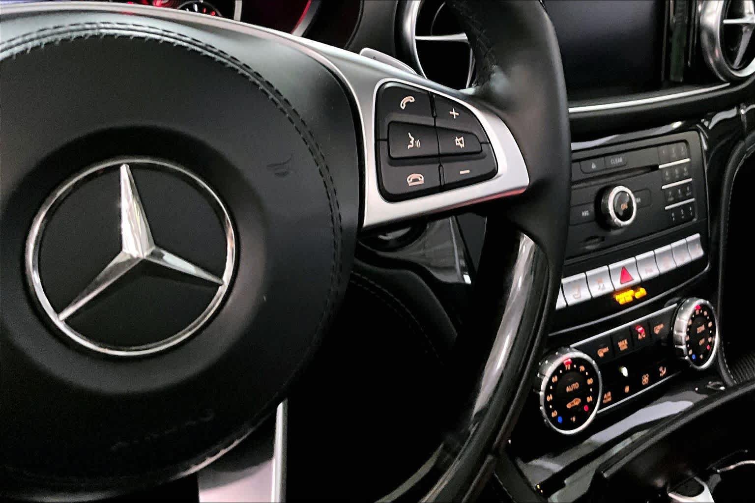 Used 2018 Mercedes-Benz SL 550 image 22