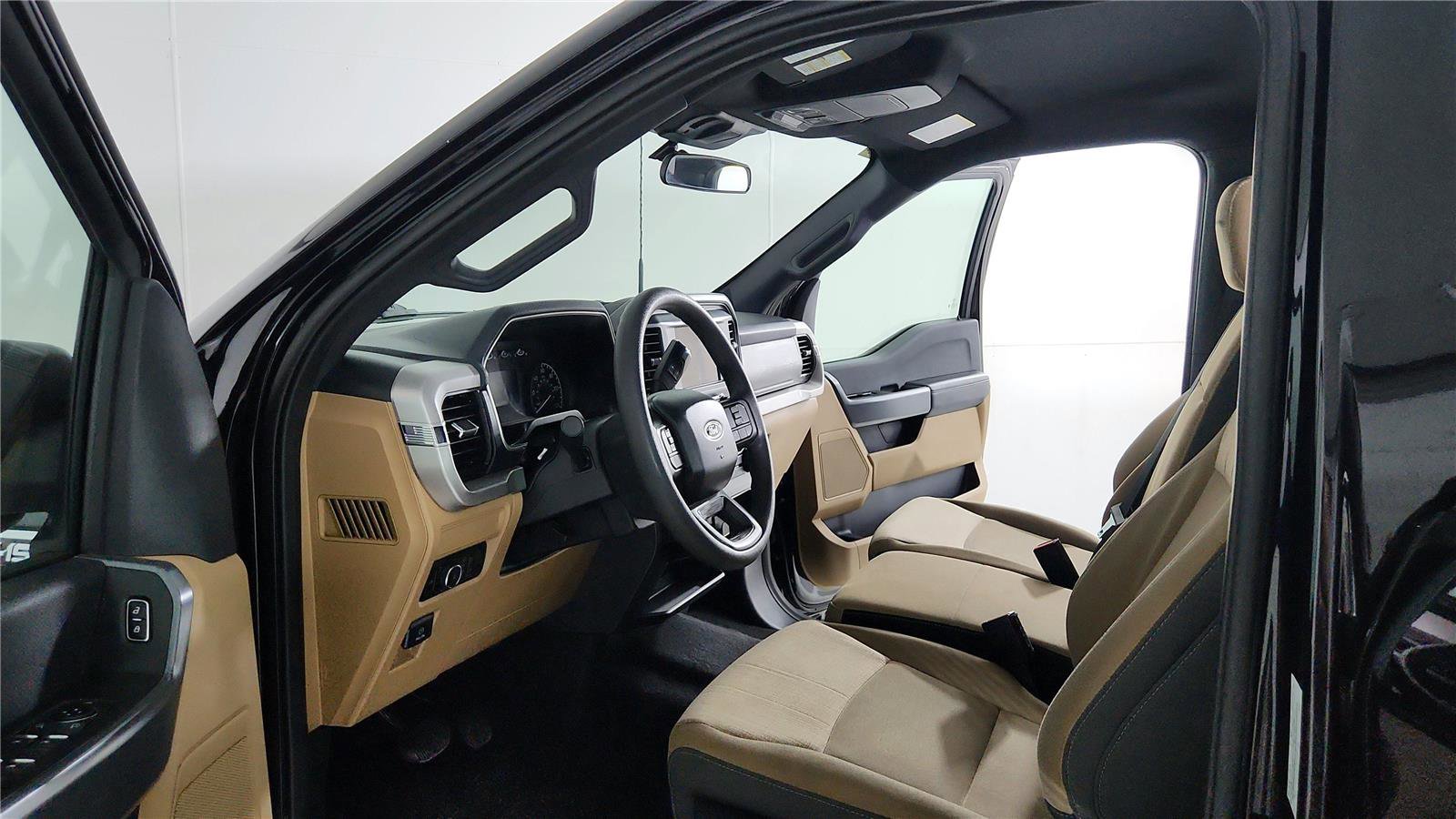 Used 2023 Ford F150 XLT AWD/4WD image 10