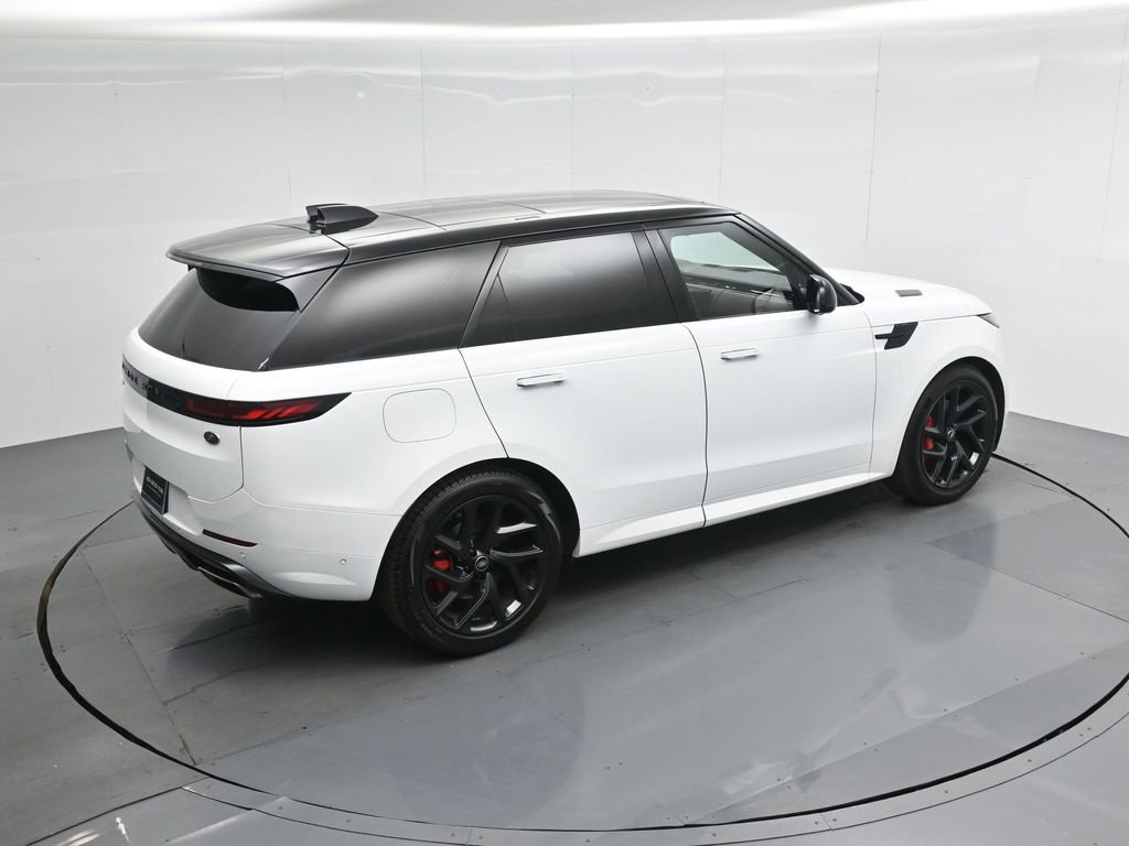 Used 2023 Land Rover Range Rover Sport SE Dynamic image 42