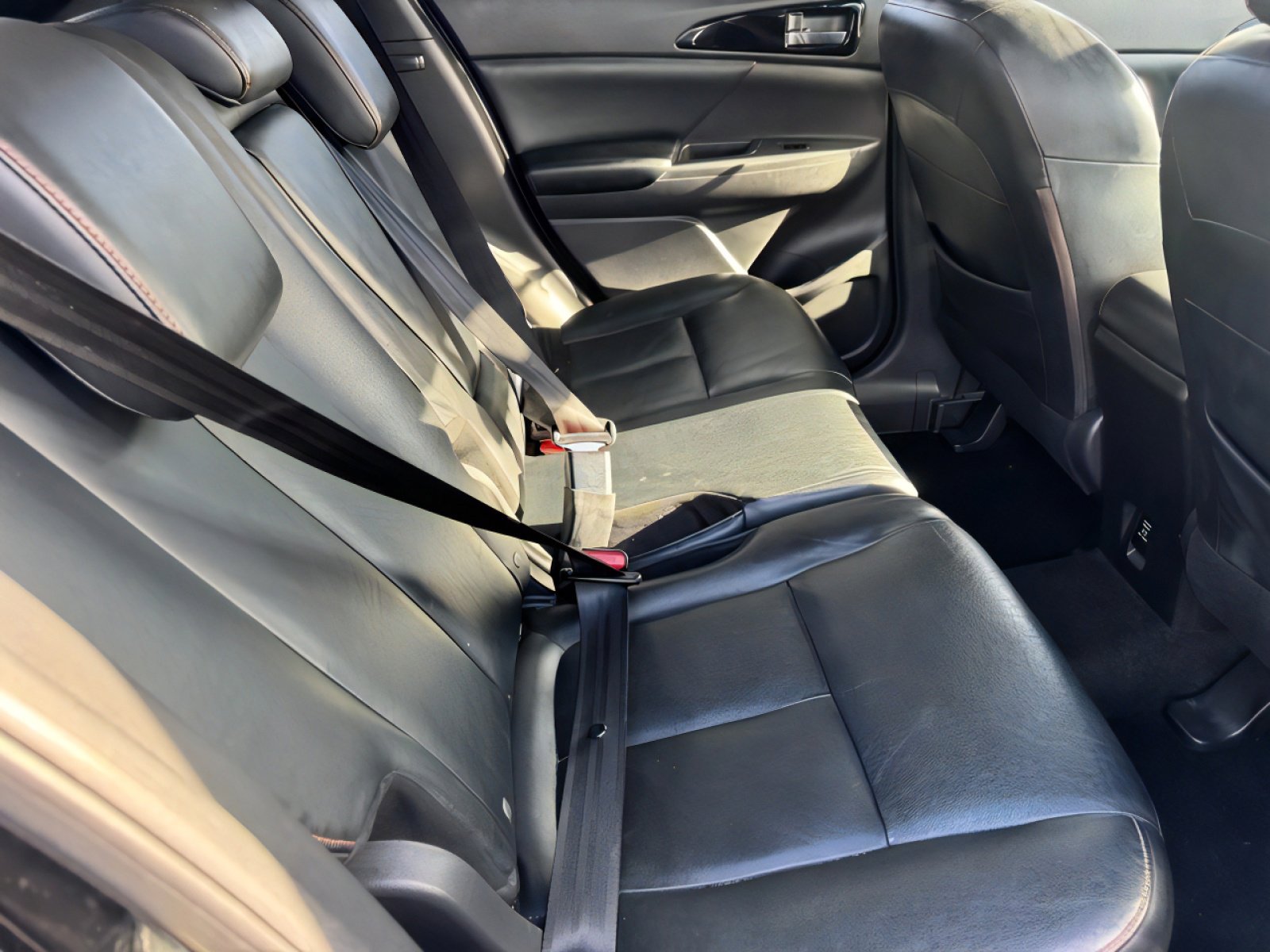 Used 2018 Mitsubishi Eclipse Cross SEL image 12