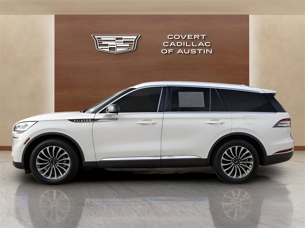 Used 2022 Lincoln Aviator Reserve w/ Equipment Group 201A image 2