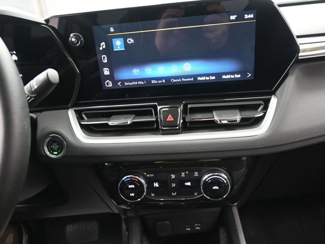 Used 2025 Chevrolet TrailBlazer LT w/ Convenience Package image 10