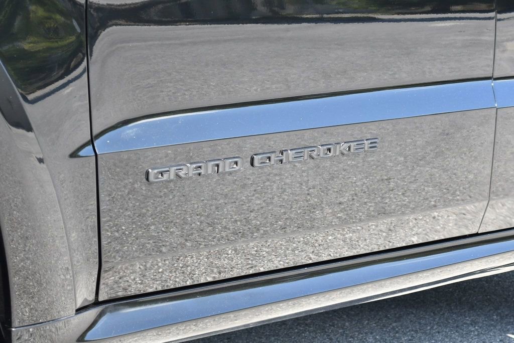 Used 2018 Jeep Grand Cherokee SRT AWD/4WD image 61