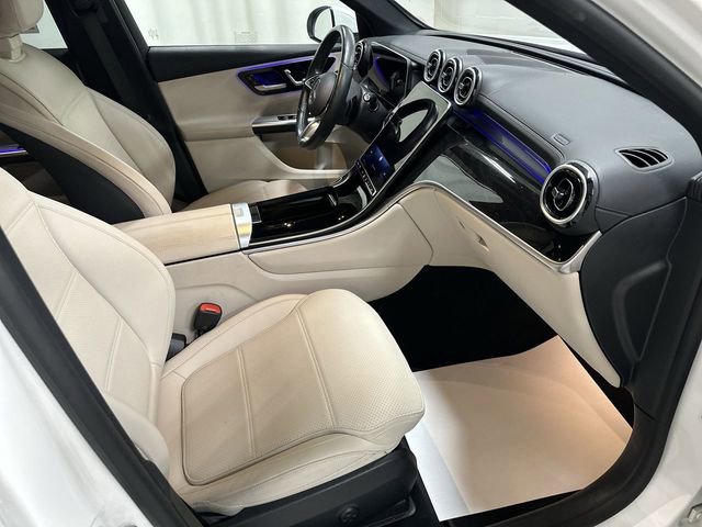 Used 2024 Mercedes-Benz GLC 300 4MATIC image 17