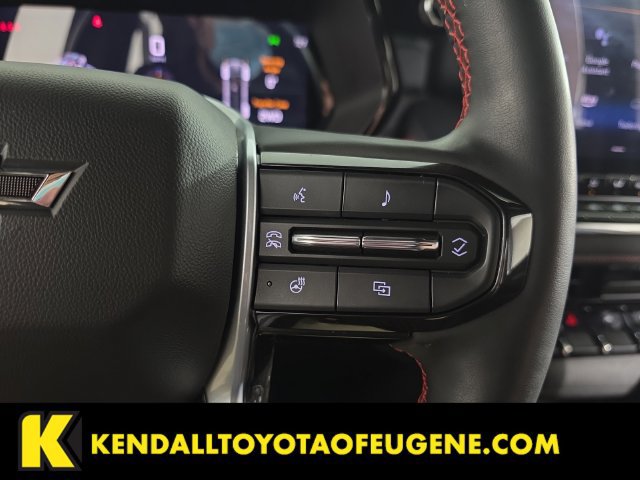 Used 2024 Chevrolet Colorado Z71 w/ Z71 Convenience Package 2 AWD/4WD image 17