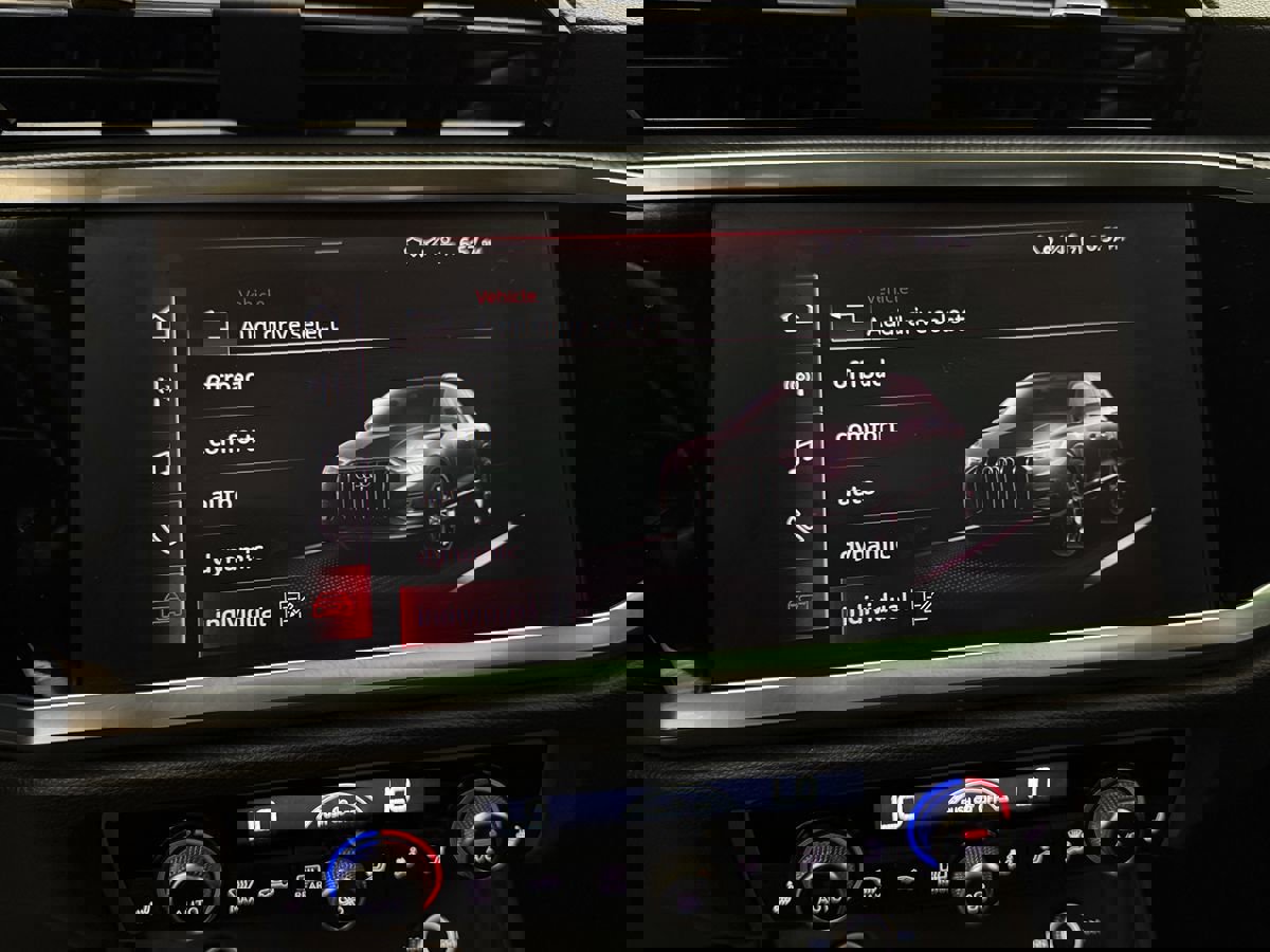 Used 2022 Audi Q3 2.0T Premium Plus w/ Premium Plus Package image 30