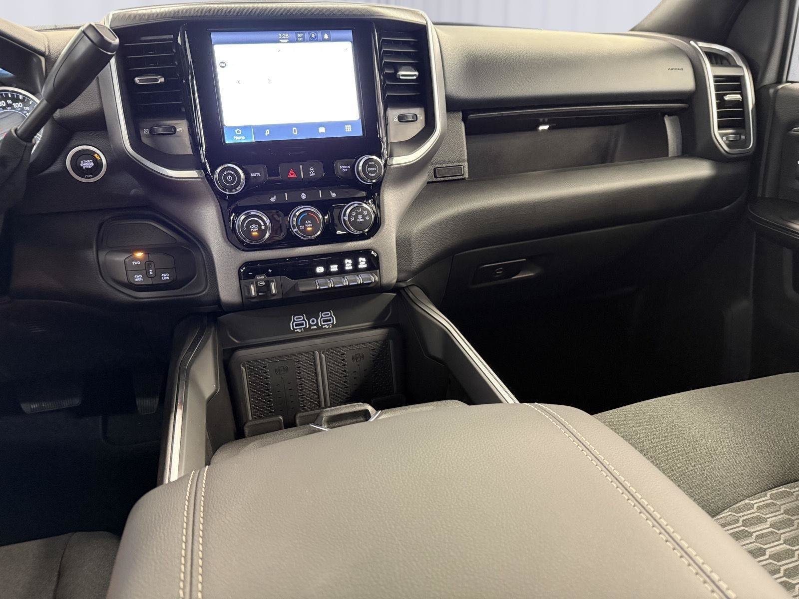 New 2026 RAM 2500 Big Horn AWD/4WD image 18