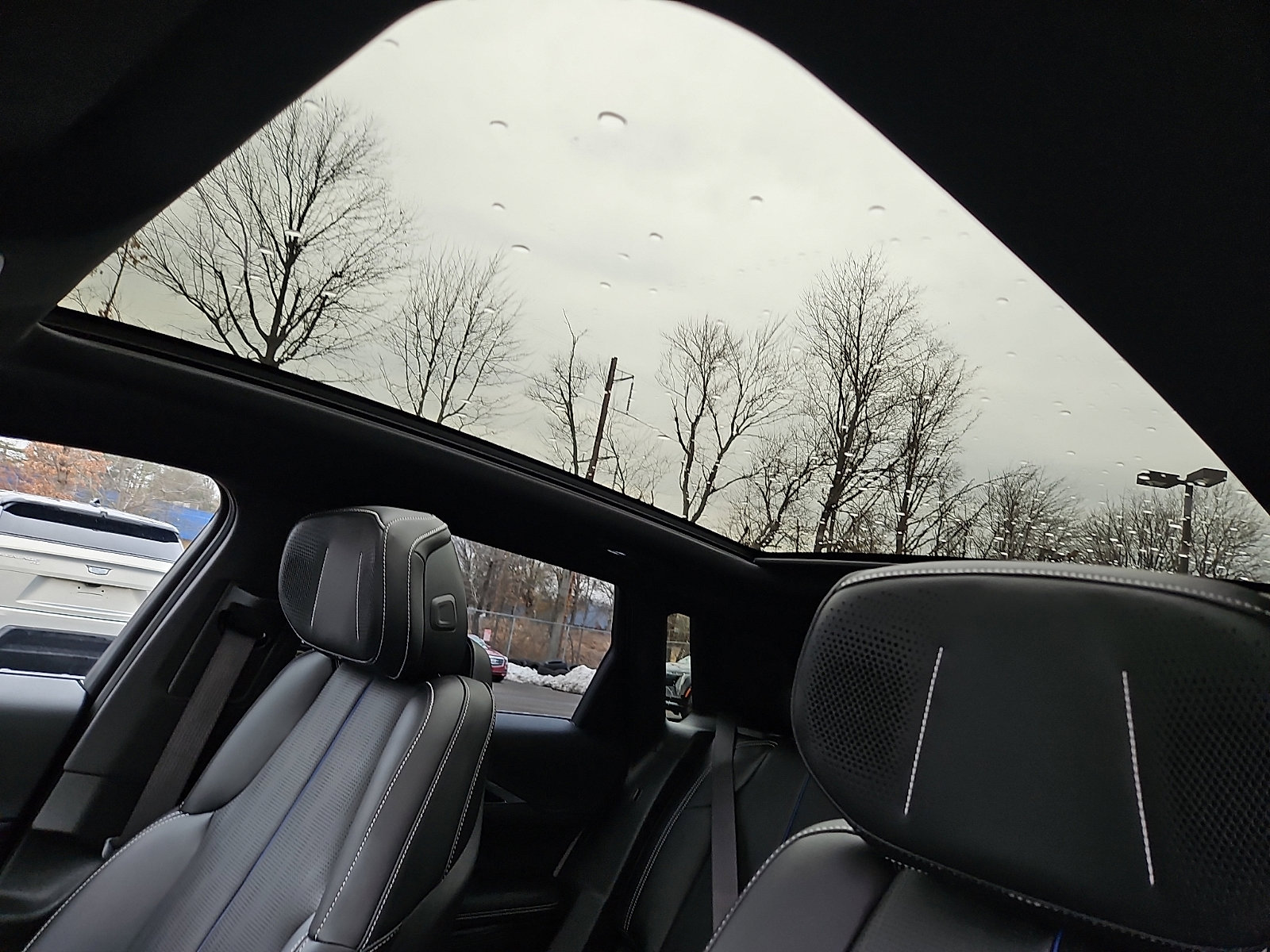 Certified 2023 Cadillac Lyriq Luxury image 14