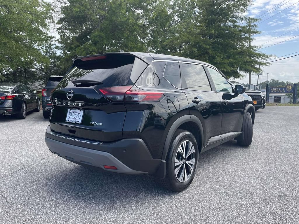 Used 2023 Nissan Rogue SV AWD/4WD image 3