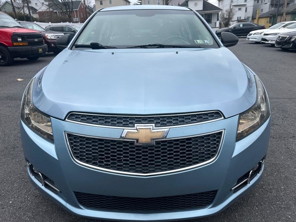 Used 2011 Chevrolet Cruze LTZ w/ RS Package FWD image 9
