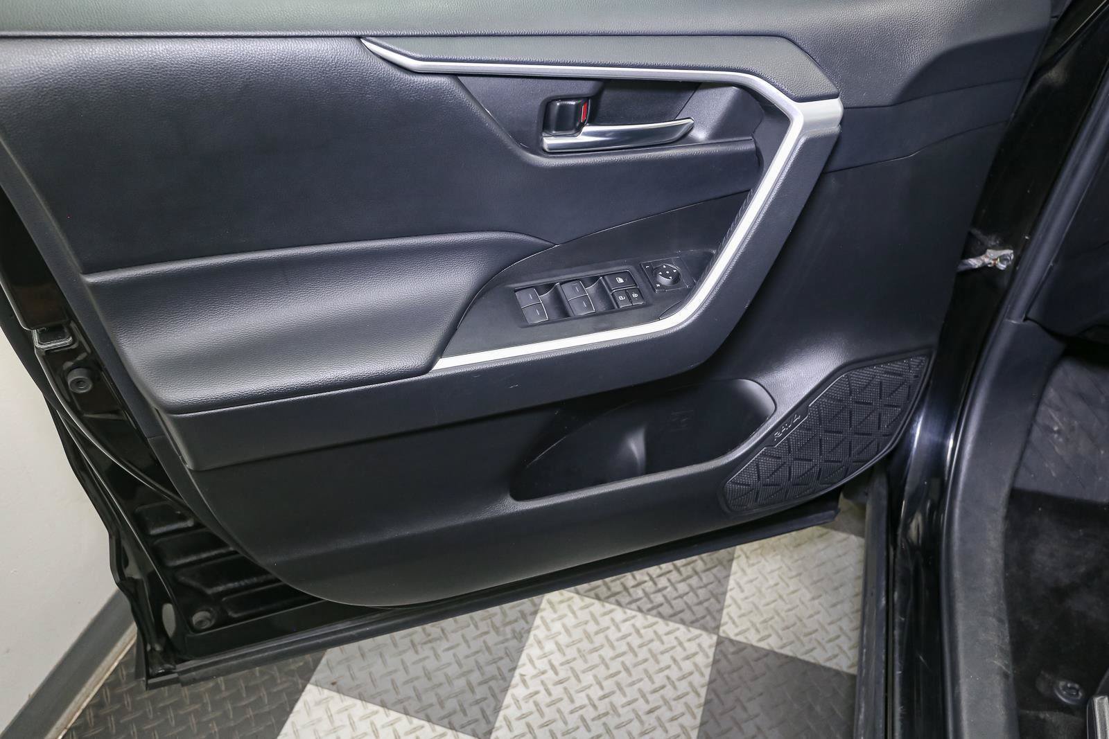 Used 2023 Toyota RAV4 XLE w/ Convenience Package AWD/4WD image 44