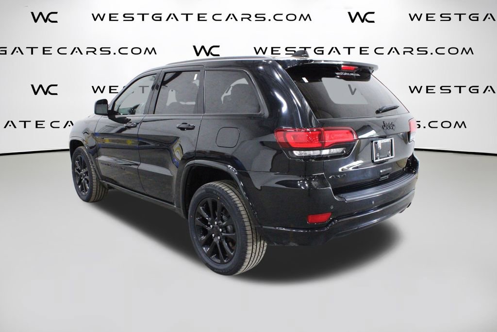 Used 2022 Jeep Grand Cherokee Laredo X image 5
