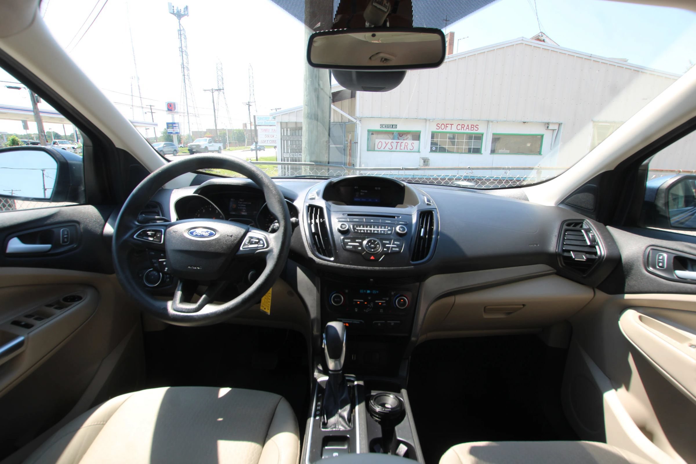Used 2018 Ford Escape SE w/ Ford Safe & Smart Package AWD/4WD image 13