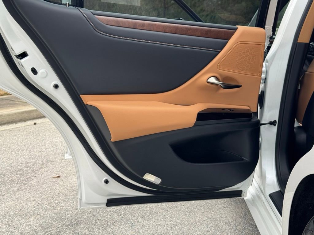 Certified 2024 Lexus ES 350 w/ Premium Package image 25